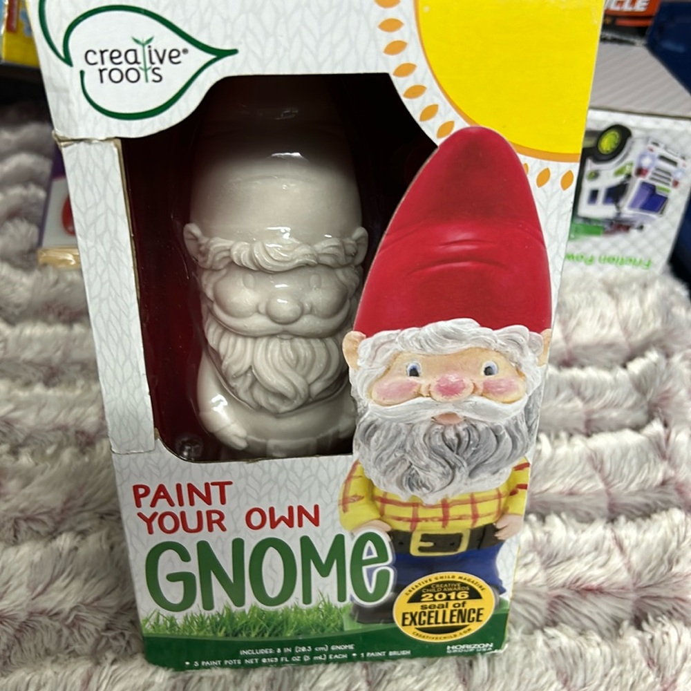 Creative Roots Paint your own Gnome